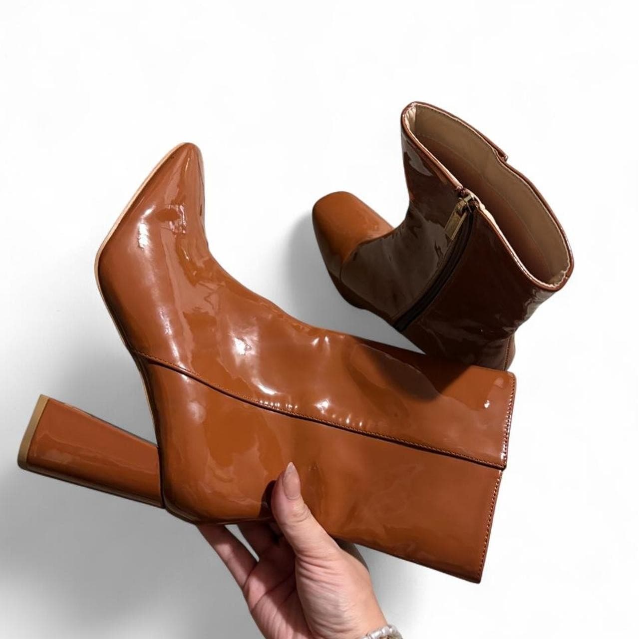 PrettyLittleThing Women's Tan and Brown Boots